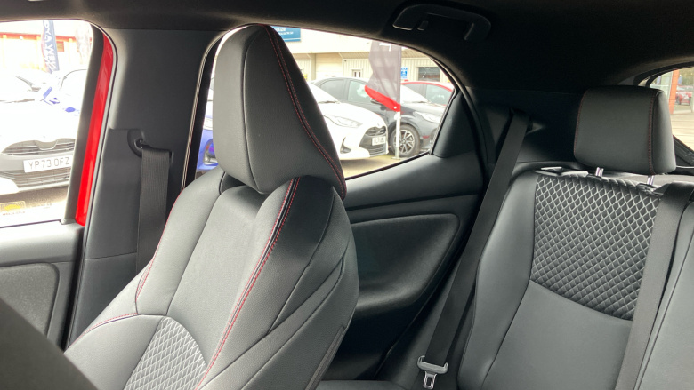 Toyota Yaris 1.5 Hybrid Launch Edition 5dr CVT Hybrid Hatchback